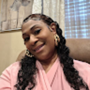 Meet your Posher, Denise